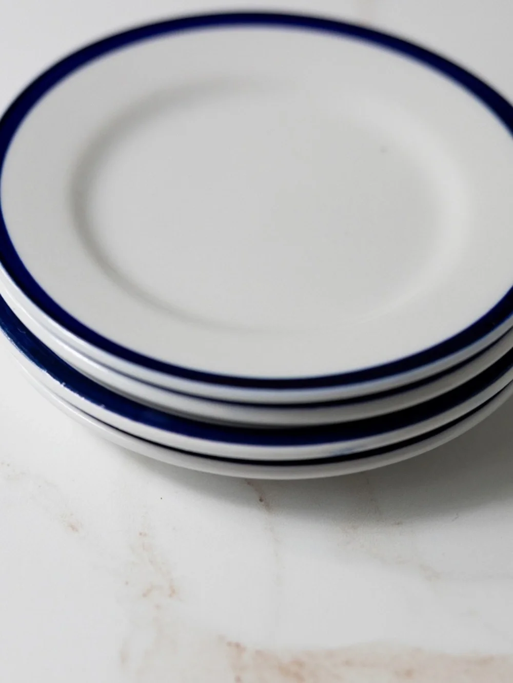 Set of 4 IKEA Almhult blue white small plates 4